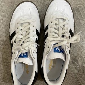 Adidas Sambarose Women’s in US Size 5